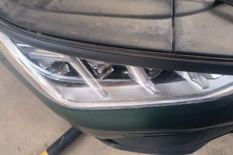 Used BYD Song PLUS New Energy 2021 EV Deluxe Model Right Front Headlight