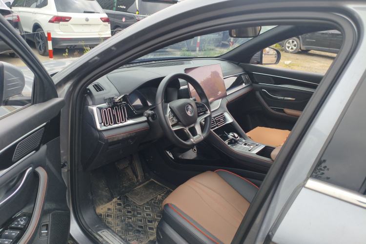 Used BYD Song PLUS New Energy 2021 DM-i 100KM Four-Wheel Drive Flagship PLUS Driver Seat