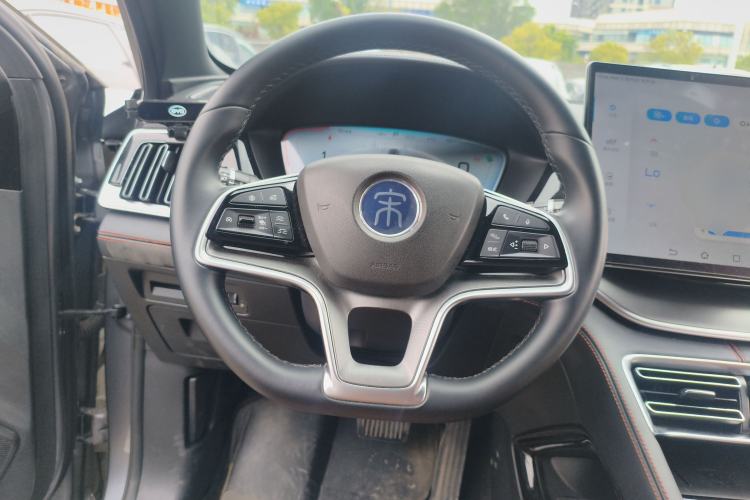 Used BYD Song PLUS New Energy 2021 DM-i 100KM Four-Wheel Drive Flagship PLUS Steering Wheel