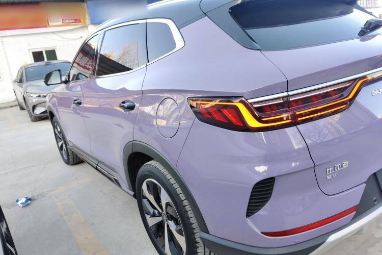 Used BYD Song PLUS New Energy 2021 EV Flagship Model Exterior 3