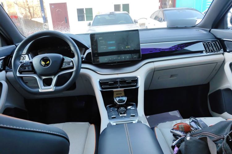 Used BYD Song PLUS New Energy 2021 EV Flagship Model Interior 2