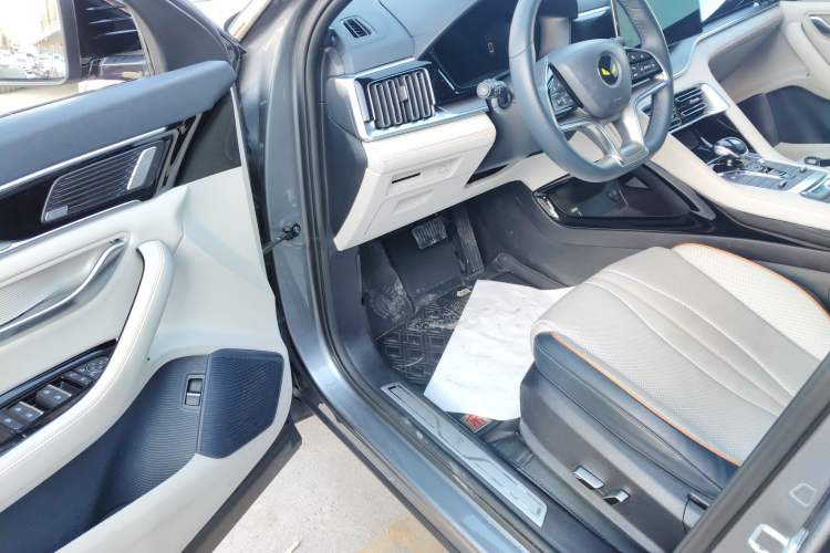 Used BYD Song PLUS New Energy 2021 EV Flagship Model Interior 3