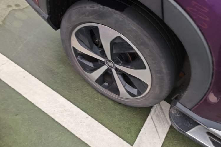 Used BYD Song PLUS New Energy 2021 DM-i 51KM Prestige Model Right Rear Wheel Hub