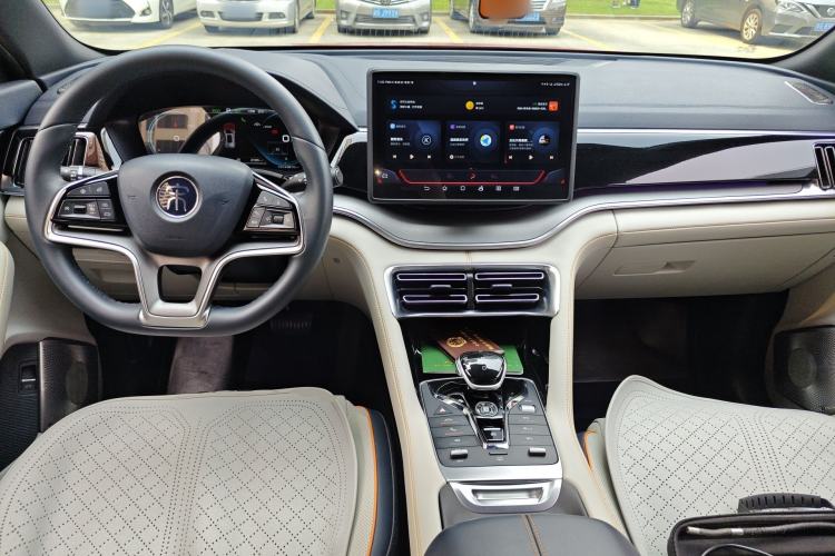 Used BYD Song PLUS New Energy 2021 DM-i 110KM Flagship PLUS Center Console