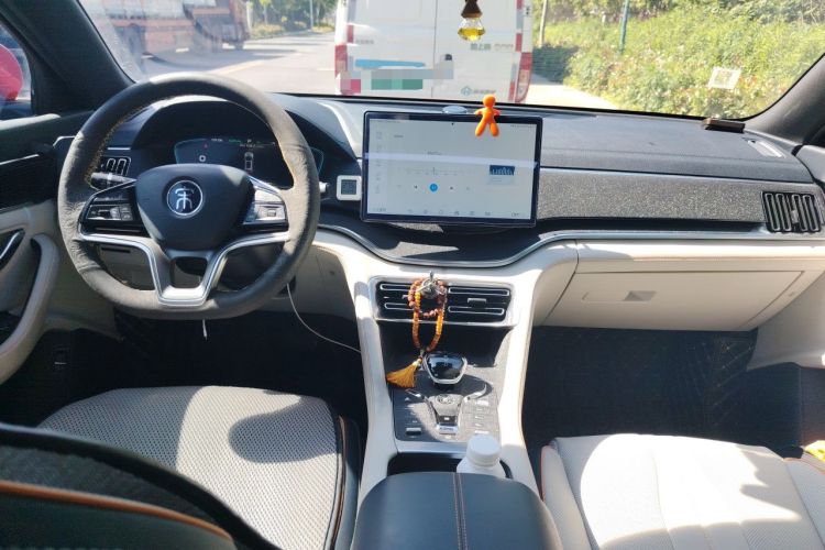 Used BYD Song PLUS New Energy 2021 DM-i 110KM Flagship PLUS Center Console