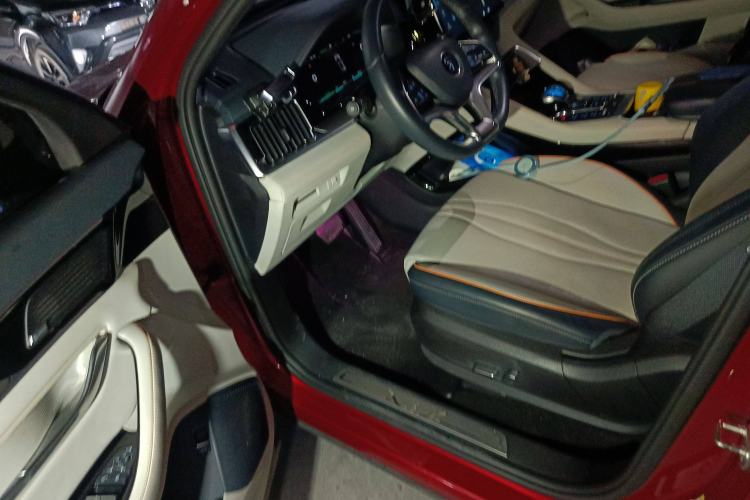 Used BYD Song PLUS New Energy 2021 DM-i 110KM Flagship PLUS Driver Seat