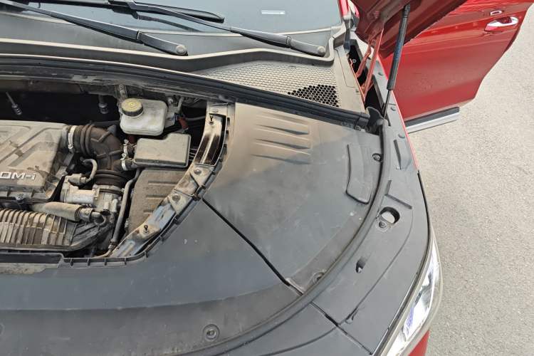 Used BYD Song PLUS New Energy 2021 DM-i 51KM Prestige Model Engine Bay Left