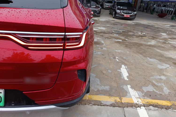 Used BYD Song PLUS New Energy 2021 EV Deluxe Model Exterior 3