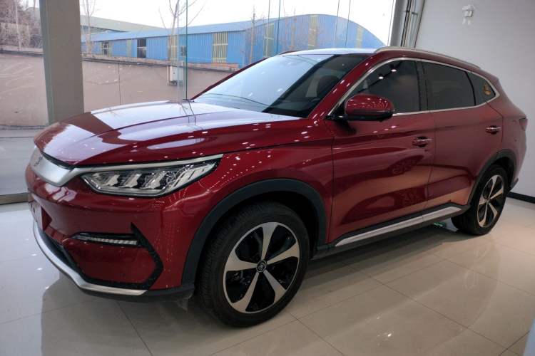 Used BYD Song PLUS New Energy 2021 EV Flagship Model Exterior 3