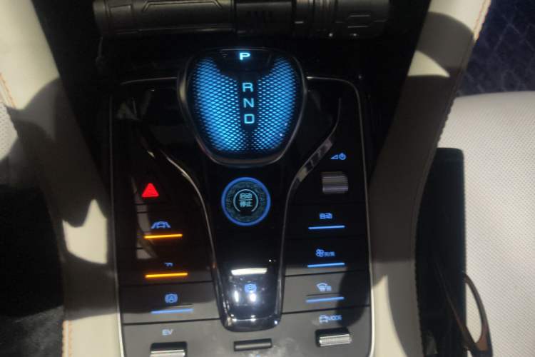 Used BYD Song PLUS New Energy 2021 DM-i 110KM Flagship PLUS Gear Lever
