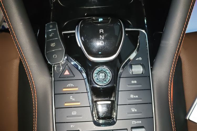 Used BYD Song PLUS New Energy 2021 DM-i 100KM Four-Wheel Drive Flagship PLUS Gear Lever