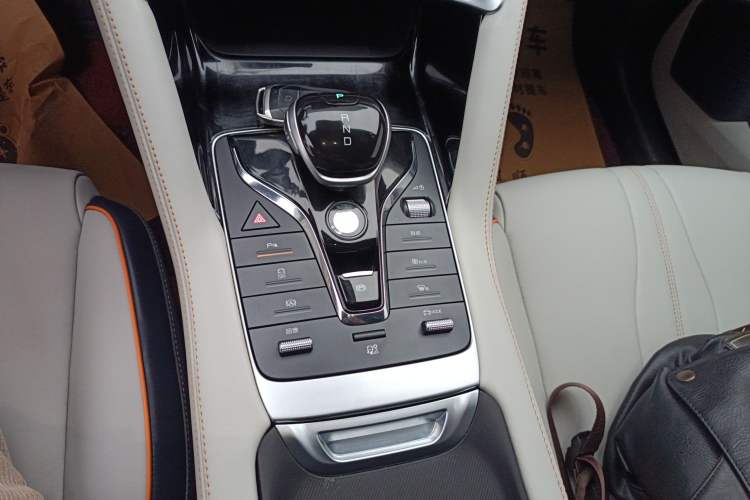 Used BYD Song PLUS New Energy 2021 EV Deluxe Model Gear Lever