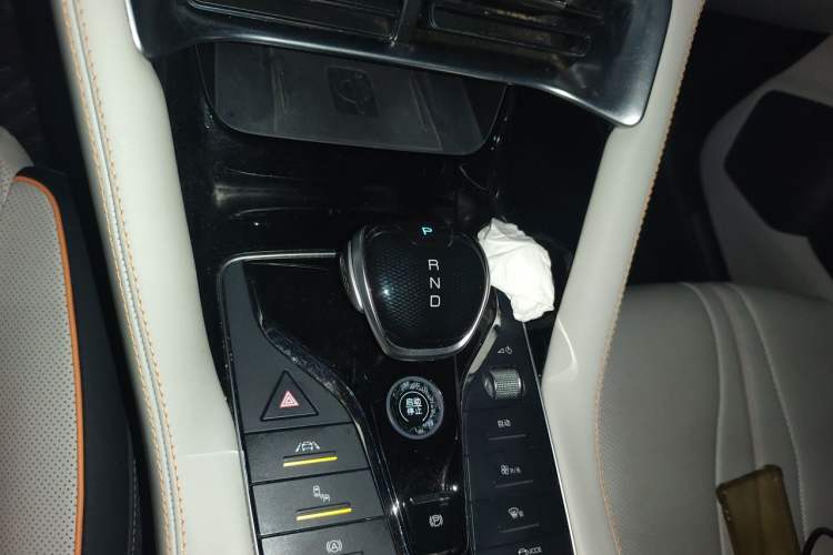 Used BYD Song PLUS New Energy 2021 DM-i 110KM Flagship PLUS Gear Lever