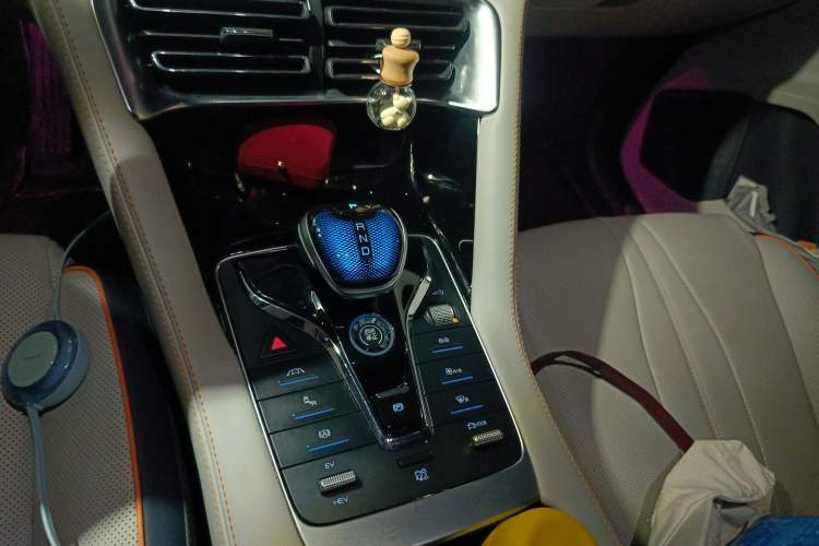 Used BYD Song PLUS New Energy 2021 DM-i 110KM Flagship PLUS Gear Lever