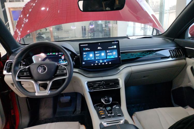Used BYD Song PLUS New Energy 2021 EV Flagship Model Interior 2