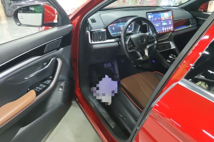 Used BYD Song PLUS New Energy 2021 DM-i 100KM Four-Wheel Drive Flagship PLUS Interior 3