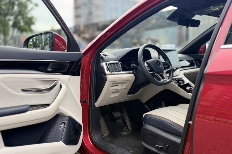 Used BYD Song PLUS New Energy 2021 DM-i 51KM Prestige Model Interior 4