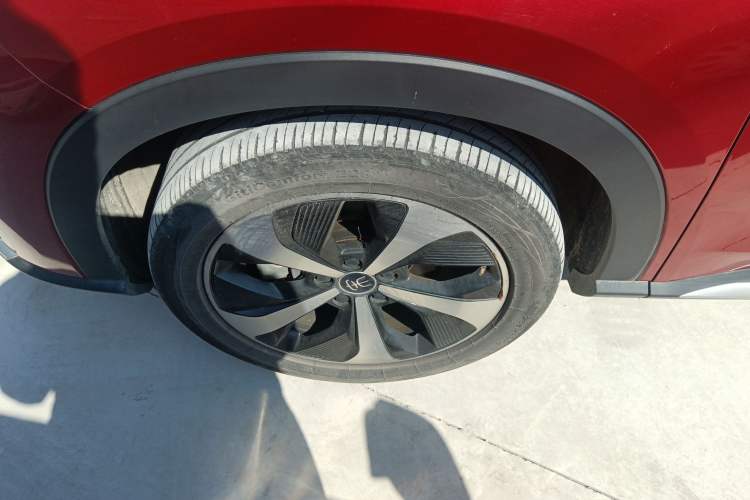 Used BYD Song PLUS New Energy 2021 EV Flagship Model Left Front Wheel Hub