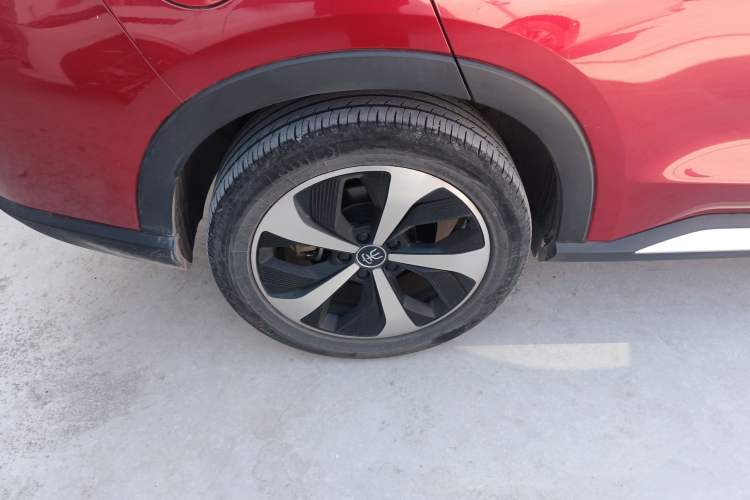 Used BYD Song PLUS New Energy 2021 EV Flagship Model Right Rear Wheel Hub