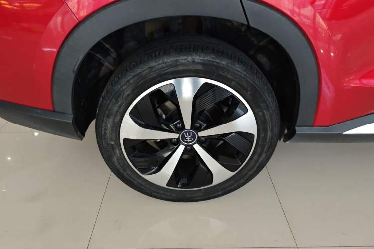 Used BYD Song PLUS New Energy 2021 DM-i 100KM Four-Wheel Drive Flagship PLUS Right Rear Wheel Hub