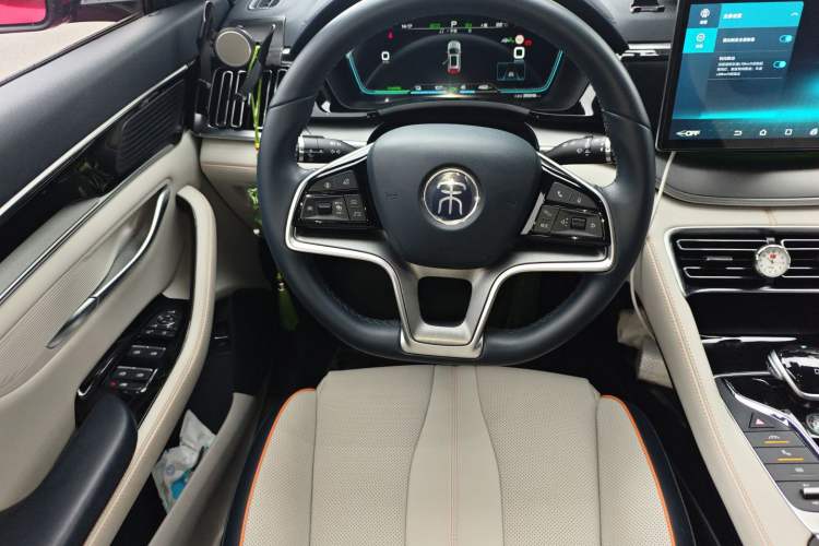 Used BYD Song PLUS New Energy 2021 DM-i 110KM Flagship PLUS Steering Wheel