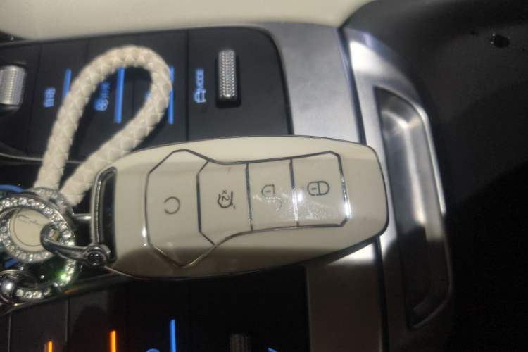 Used BYD Song PLUS New Energy 2021 DM-i 110KM Flagship PLUS Vehicle Key