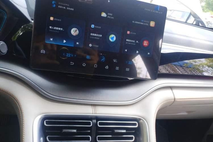 Used BYD Song PLUS New Energy 2021 DM-i 110KM Flagship Model Audio And AC Panel