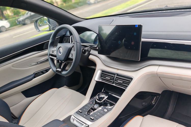 Used BYD Song PLUS New Energy 2021 DM-i 110KM Flagship Model Audio And AC Panel