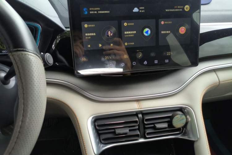 Used BYD Song PLUS New Energy 2021 DM-i 51KM Prestige Model Audio And AC Panel