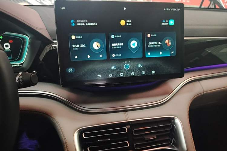 Used BYD Song PLUS New Energy 2021 DM-i 51KM Prestige Model Audio And AC Panel
