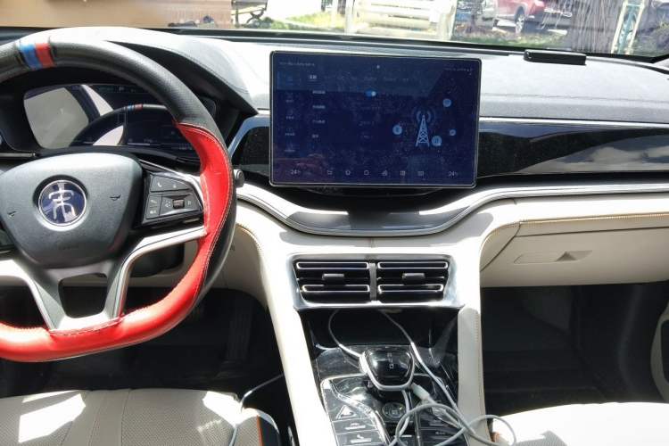 Used BYD Song PLUS New Energy 2021 DM-i 110KM Flagship PLUS Center Console