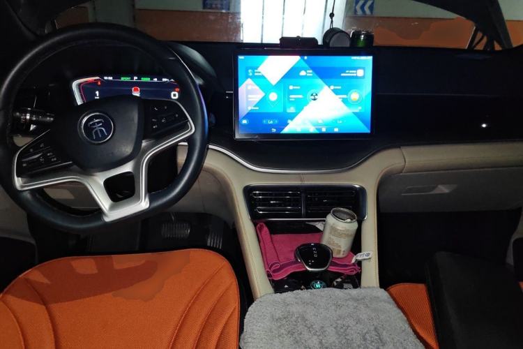 Used BYD Song PLUS New Energy 2021 EV Deluxe Model Center Console
