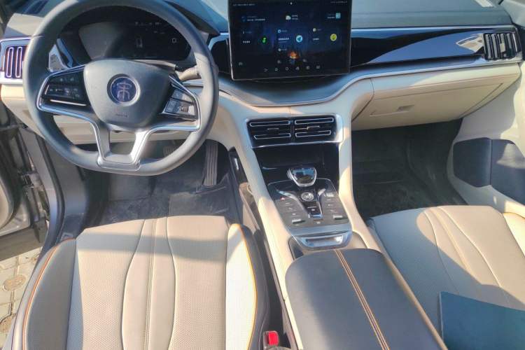 Used BYD Song PLUS New Energy 2021 DM-i 110KM Flagship PLUS Center Console