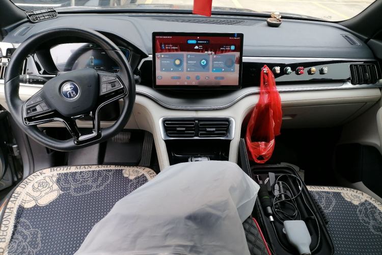 Used BYD Song PLUS New Energy 2021 DM-i 110KM Flagship Model Center Console