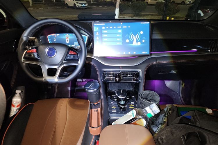 Used BYD Song PLUS New Energy 2021 DM-i 100KM Four-Wheel Drive Flagship PLUS Center Console