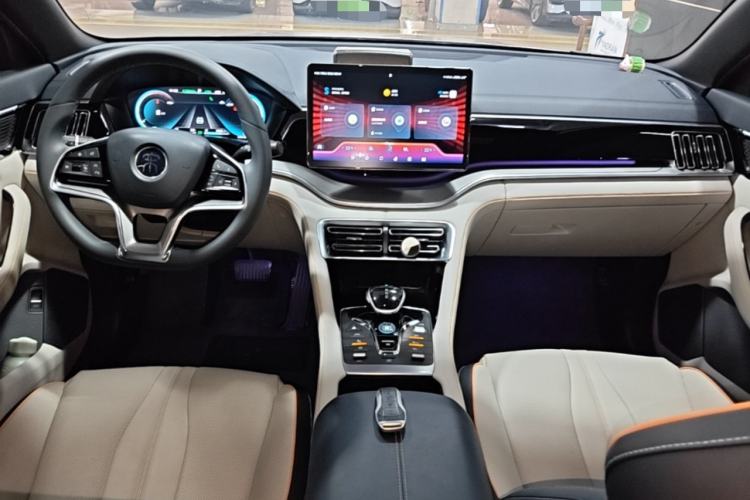 Used BYD Song PLUS New Energy 2021 DM-i 110KM Flagship PLUS Center Console