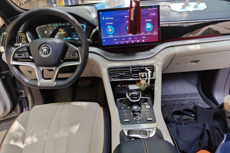 Used BYD Song PLUS New Energy 2021 DM-i 51KM Prestige Model Center Console
