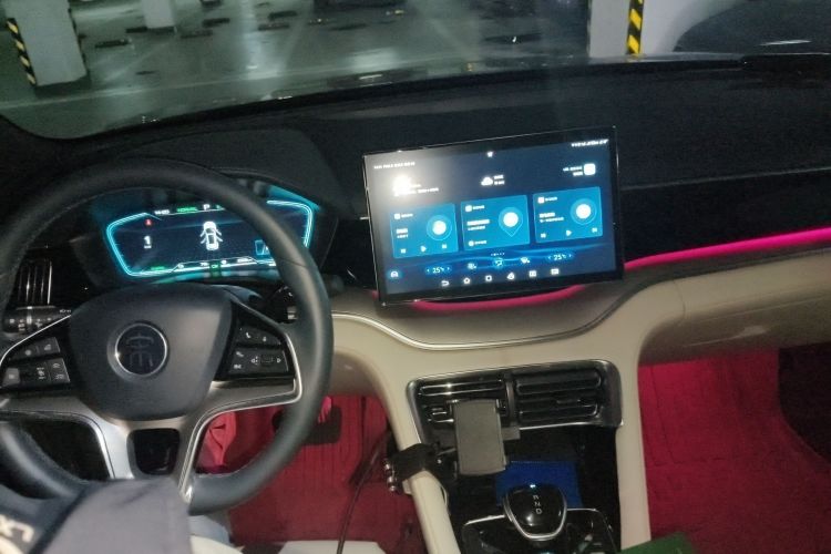 Used BYD Song PLUS New Energy 2021 DM-i 110KM Flagship PLUS Center Console
