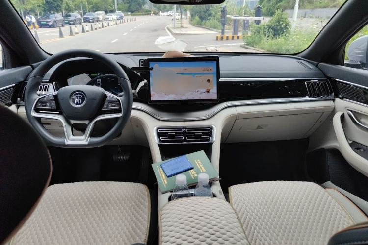 Used BYD Song PLUS New Energy 2021 DM-i 110KM Flagship PLUS Center Console