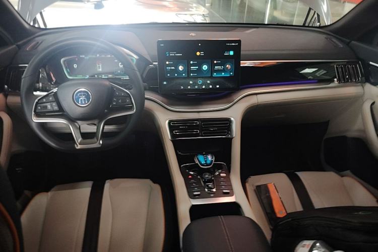 Used BYD Song PLUS New Energy 2021 DM-i 51KM Prestige Model Center Console