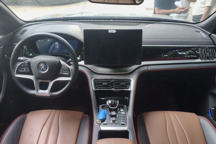 Used BYD Song PLUS New Energy 2021 DM-i 100KM Four-Wheel Drive Flagship PLUS Center Console