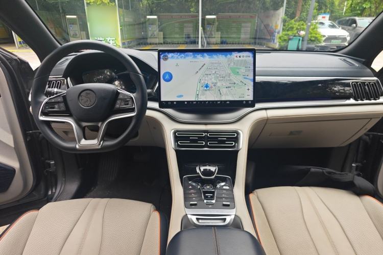Used BYD Song PLUS New Energy 2021 DM-i 51KM Prestige Model Center Console
