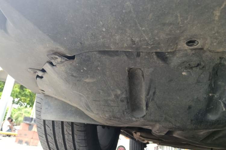 Used BYD Song PLUS New Energy 2021 DM-i 110KM Flagship Model Chassis Front Right