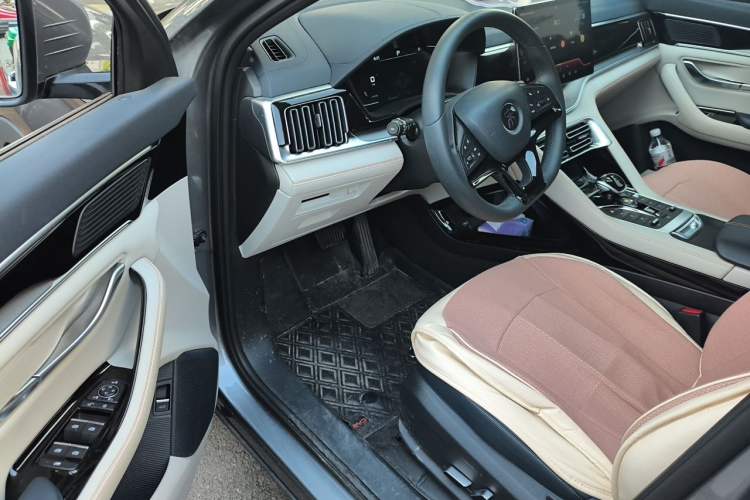 Used BYD Song PLUS New Energy 2021 DM-i 110KM Flagship Model Driver Seat
