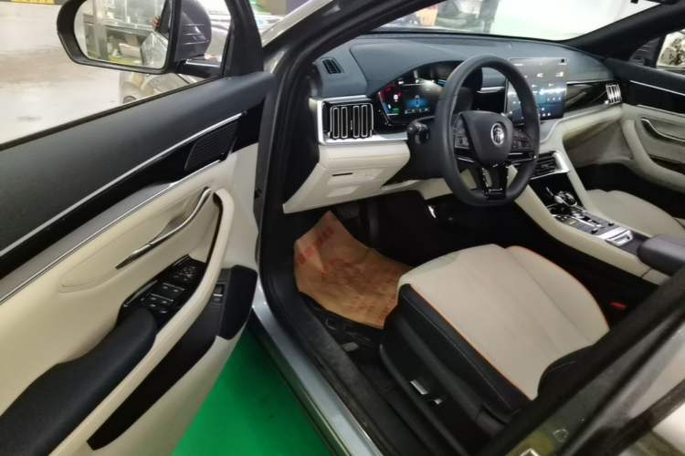 Used BYD Song PLUS New Energy 2021 DM-i 110KM Flagship Model Driver Seat