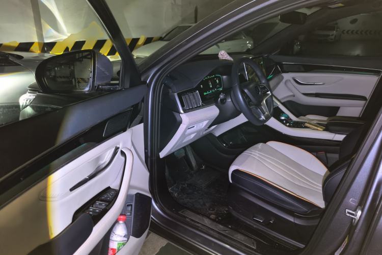 Used BYD Song PLUS New Energy 2021 DM-i 110KM Flagship PLUS Driver Seat
