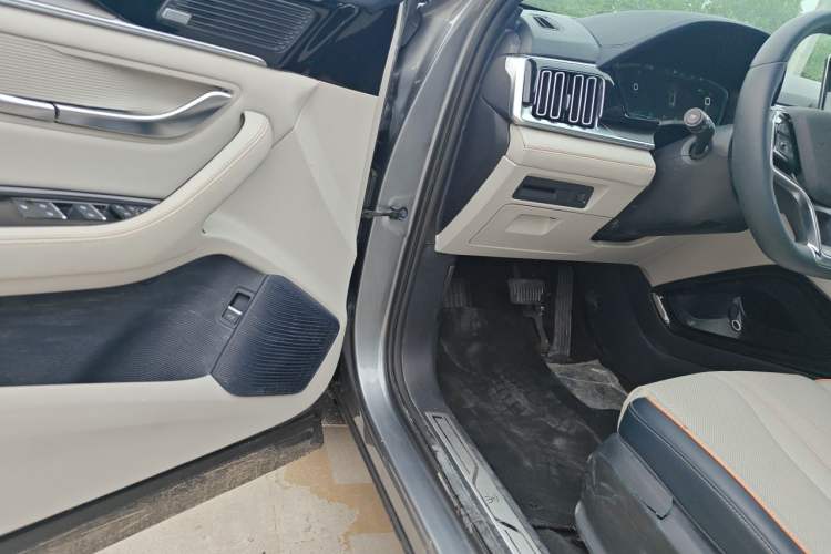Used BYD Song PLUS New Energy 2021 DM-i 51KM Prestige Model Driver Seat