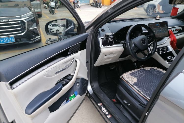 Used BYD Song PLUS New Energy 2021 DM-i 110KM Flagship Model Driver Seat