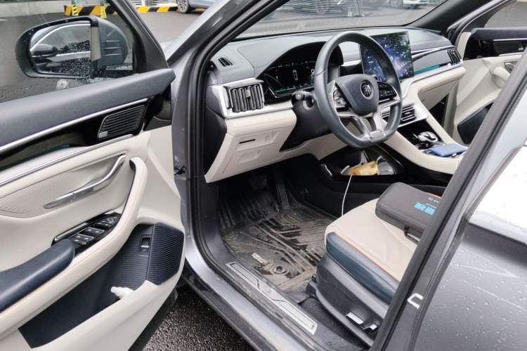 Used BYD Song PLUS New Energy 2021 DM-i 110KM Flagship Model Driver Seat