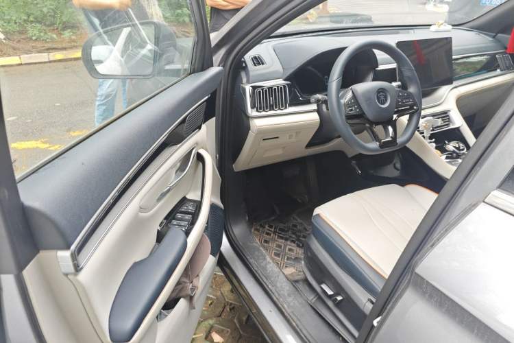 Used BYD Song PLUS New Energy 2021 DM-i 110KM Flagship Model Driver Seat